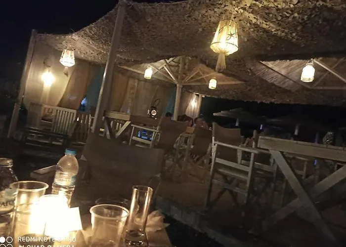 Spacious With Big Yard And Fireplace Casa de Férias