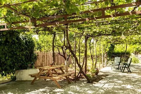 Spacious With Big Yard And Fireplace Casa de Férias Evangelistria (Corinthia)